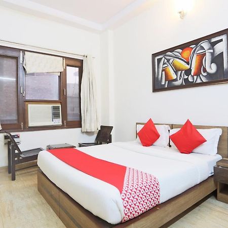 Hotel Oyo 72519 Meera Bhawan Vrindāvan Exterior foto